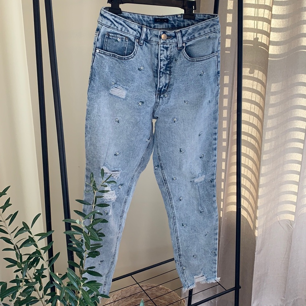 Daisy distressed mom jeans